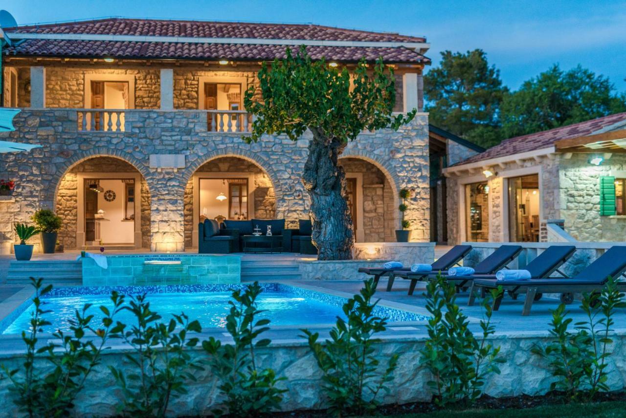 Villa Dumina Sukošan エクステリア 写真